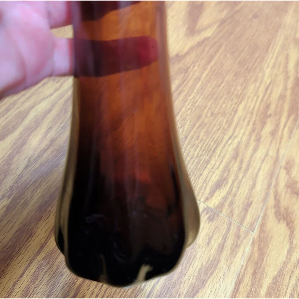 Vtg Amethyst Swung Glass Stretch Vase 10